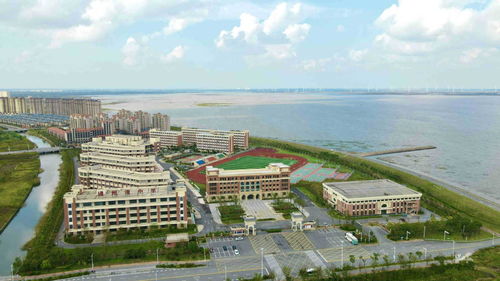 南通中学借力通州湾开启发展新征程