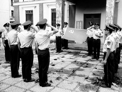 厦门启悟中学师生赴革命红色旧址重温入党誓词，传承红色基因